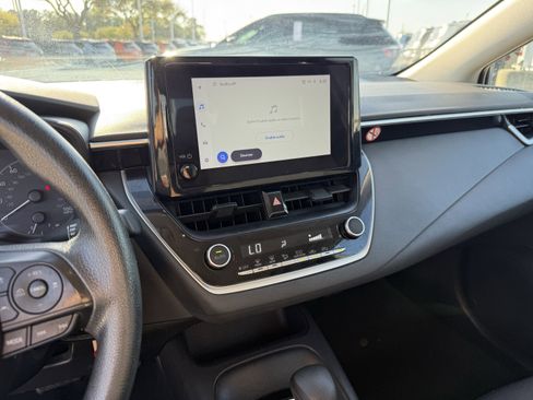 Used 2024 Toyota Corolla LE image 18