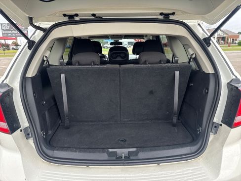 Used 2019 Dodge Journey SE FWD image 6