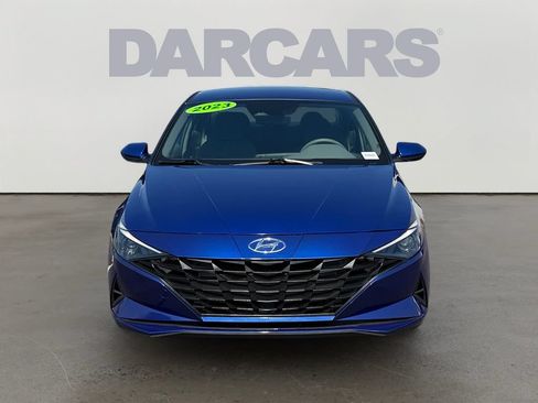 Used 2023 Hyundai Elantra SEL w/ Convenience Package FWD image 2