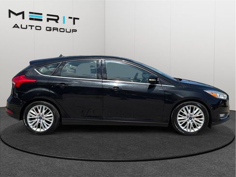 Used 2015 Ford Focus Titanium FWD image 10