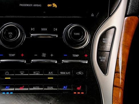 Used 2019 Lincoln Nautilus Reserve image 39