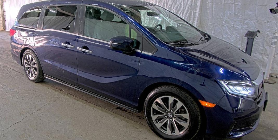 Used 2021 Honda Odyssey EX-L image 3