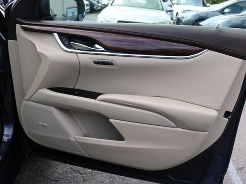 Used 2016 Cadillac XTS Luxury w/ Driver Awareness Package image 33