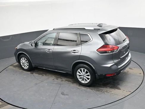 Used 2018 Nissan Rogue SV image 23