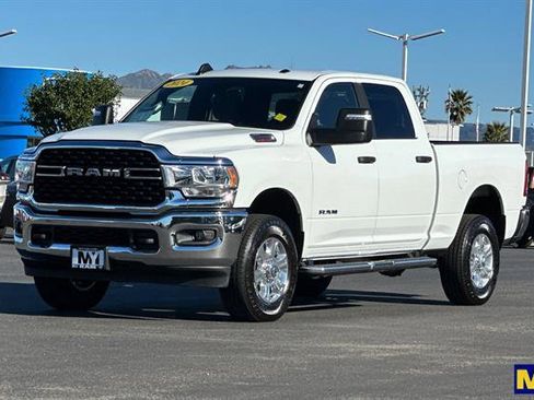 Used 2024 RAM 2500 Big Horn w/ Bed Utility Group image 3