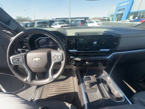 Used 2024 Chevrolet Silverado 1500 LTZ image 14