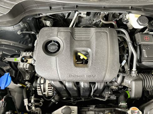 Used 2025 Kia Soul LX w/ LX Technology Package FWD image 31