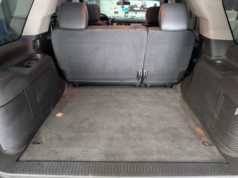 Used 2013 Chevrolet Tahoe 4WD image 19