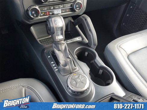 Used 2024 Ford Bronco Outer Banks image 27