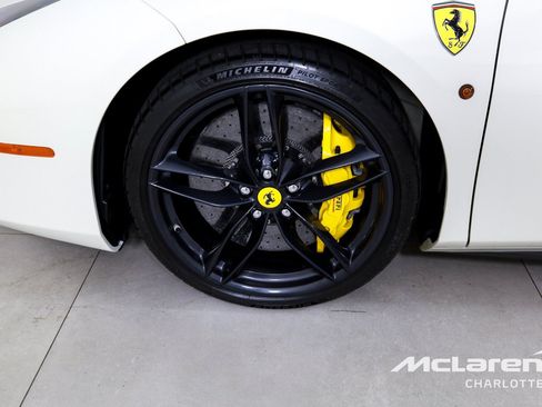 Used 2018 Ferrari 488 Spider RWD image 26