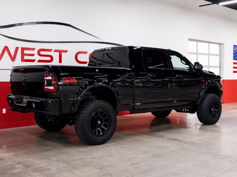 Used 2020 RAM 2500 Limited image 3