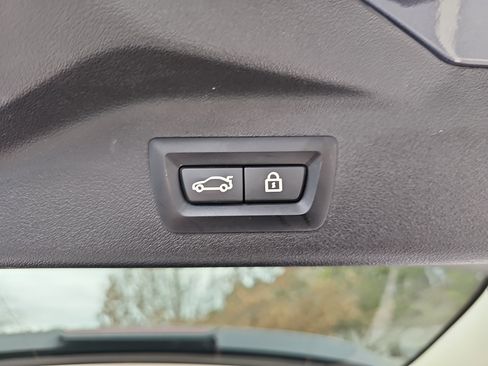 Used 2020 BMW X7 xDrive40i w/ Cold Weather Package image 15