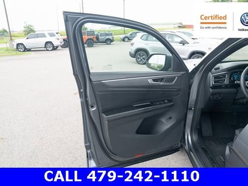 Certified 2024 Volkswagen Atlas Cross Sport SE image 11