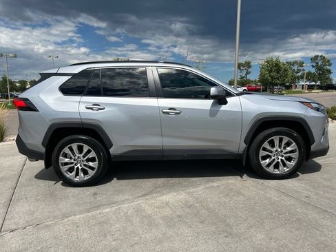 Used 2025 Toyota RAV4 XLE Premium FWD image 9
