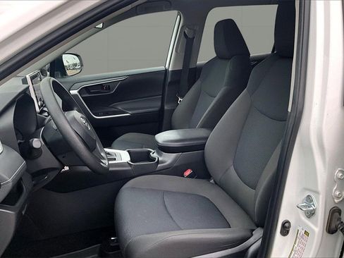 Used 2024 Toyota RAV4 LE image 21