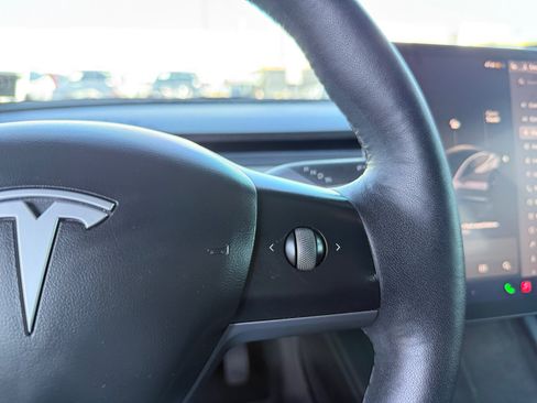 Used 2023 Tesla Model 3 Standard Range RWD image 19