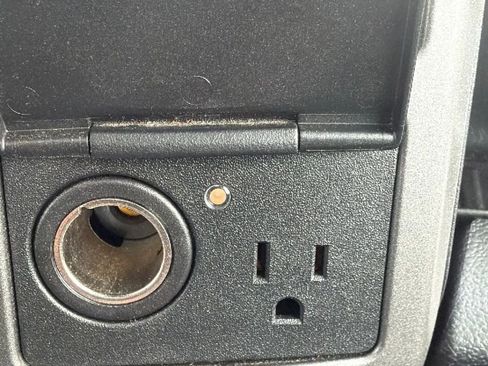 Used 2017 Ford F150 Raptor w/ Equipment Group 802A Luxury image 28