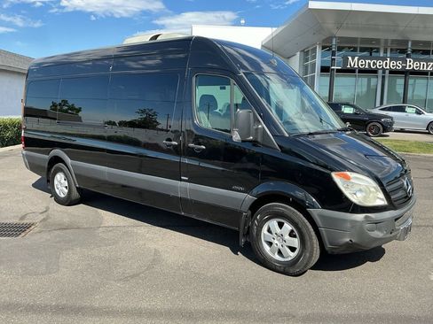 Used 2013 Mercedes-Benz Sprinter 2500 image 5
