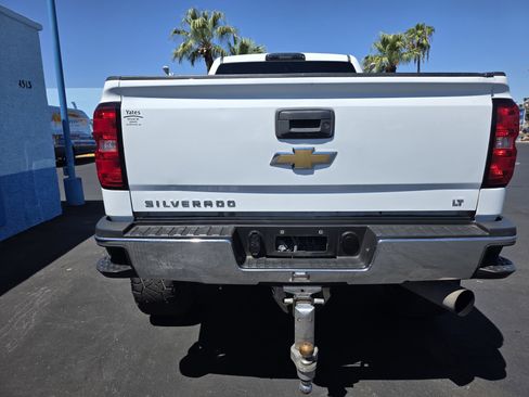 Used 2019 Chevrolet Silverado 2500 LT AWD/4WD image 4