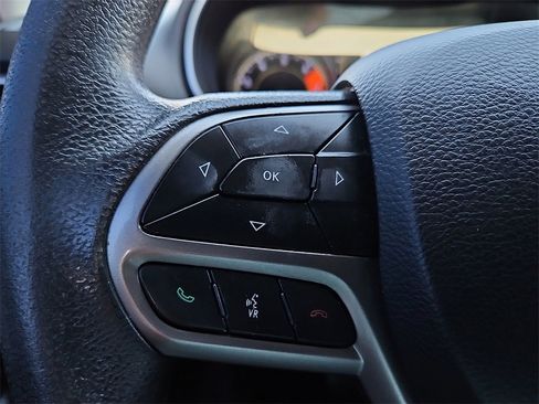 Used 2020 Jeep Cherokee Latitude image 29