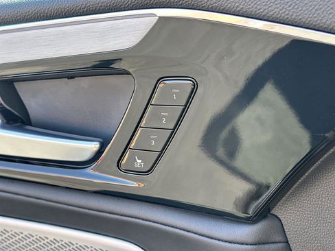 Certified 2024 Acura MDX w/Technology Package image 30