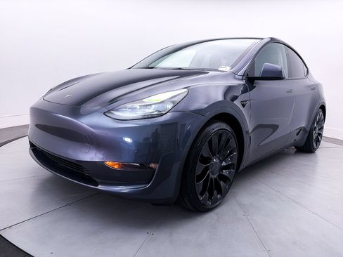 Used 2022 Tesla Model Y Performance AWD/4WD image 12