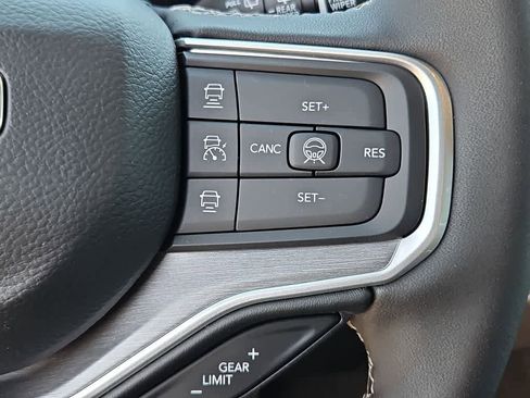 New 2026 Jeep Grand Wagoneer Limited AWD/4WD image 25