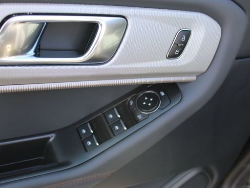 New 2026 Ford Explorer Active AWD/4WD image 22