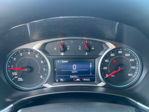 Used 2020 Chevrolet Equinox LT w/ Driver Convenience Package AWD/4WD image 24