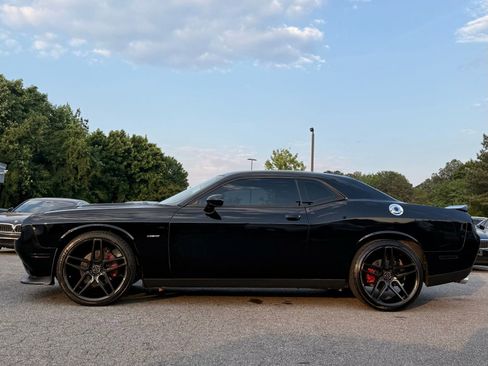 Used 2016 Dodge Challenger R/T w/ Sound Group RWD image 2
