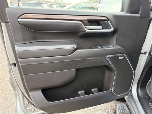 Certified 2025 Chevrolet Silverado 1500 RST image 8