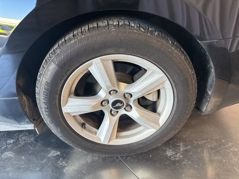 Used 2015 Ford Mustang Coupe image 8