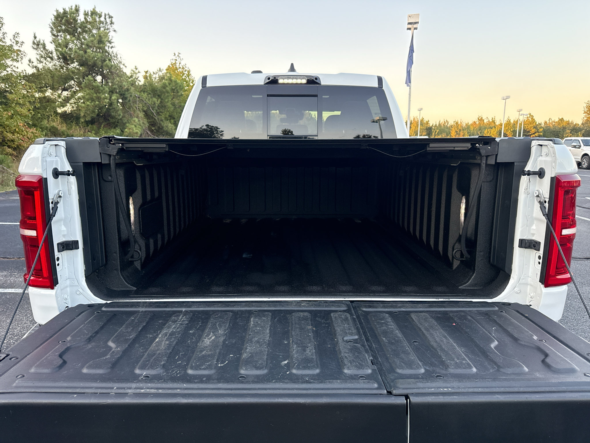 Used 2025 RAM 1500 Limited AWD/4WD image 26