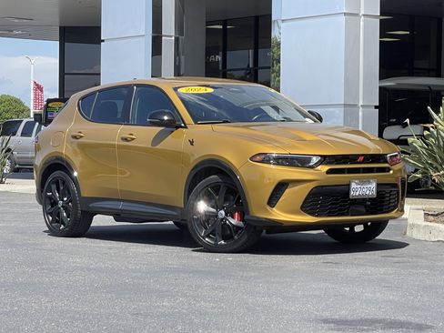 Used 2024 Dodge Hornet R/T AWD/4WD image 2