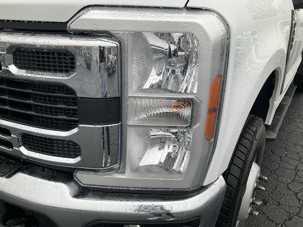 New 2026 Ford F350 XL w/ XL Chrome Package AWD/4WD image 9