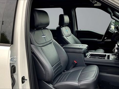 New 2026 Ford F250 Platinum AWD/4WD image 11