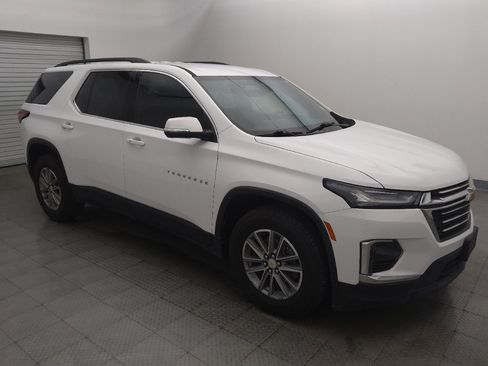 Used 2022 Chevrolet Traverse LT FWD image 11