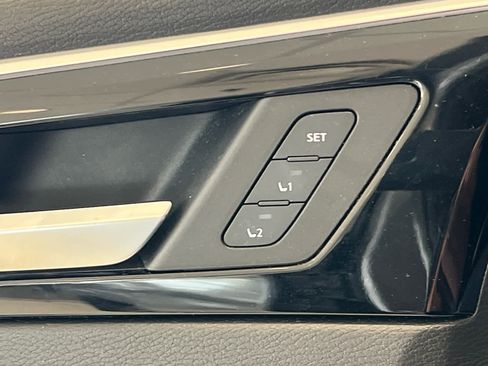 Used 2022 Mitsubishi Outlander SEL image 17