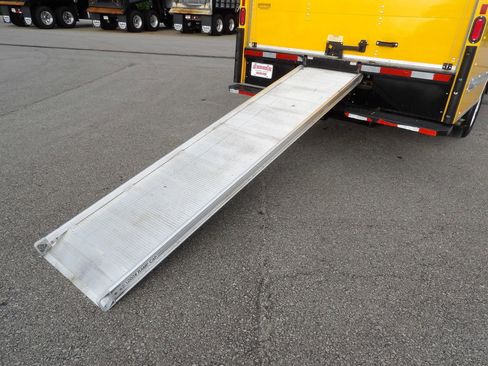 Used 2021 GMC Savana 3500 Extended w/ Power Convenience Package image 37