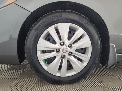 Used 2024 Nissan Sentra S FWD image 31