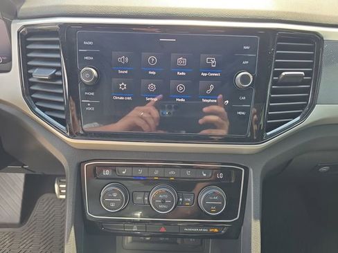 Used 2021 Volkswagen Atlas Cross Sport SEL Premium R-Line image 20