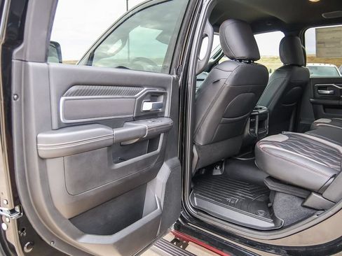 New 2025 RAM 2500 Big Horn AWD/4WD image 31