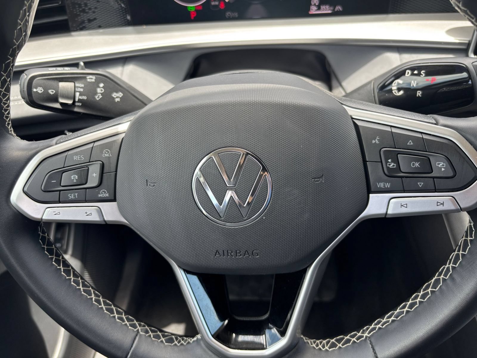 Used 2026 Volkswagen Tiguan SE AWD/4WD image 29