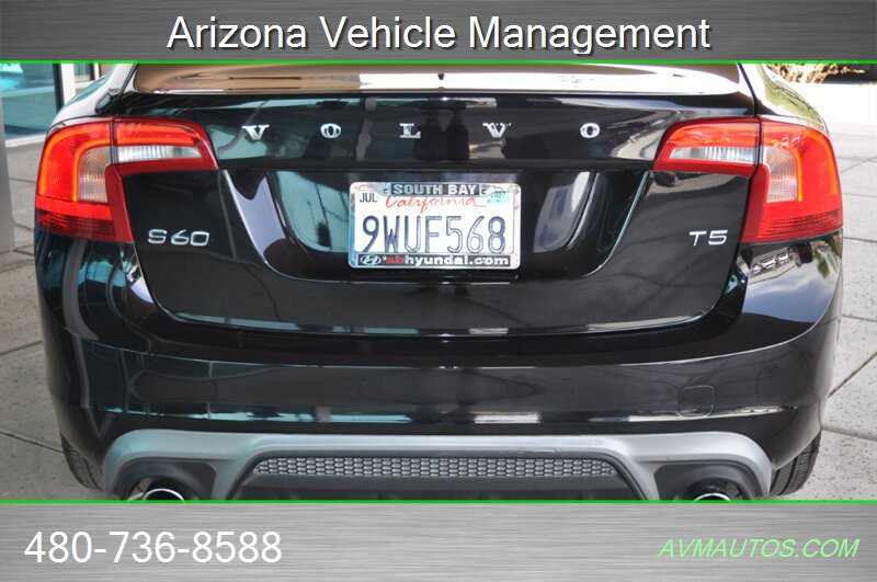 Used 2017 Volvo S60 T5 Dynamic FWD image 9