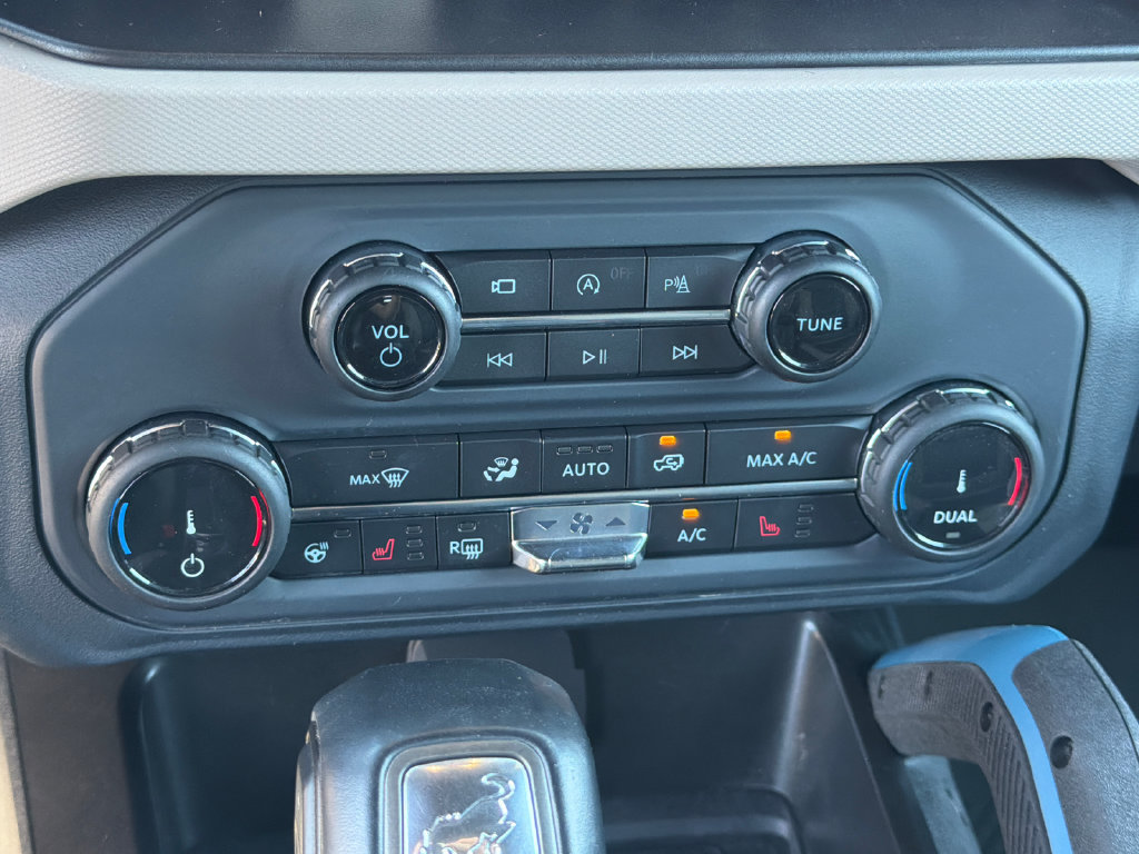 Used 2022 Ford Bronco Wildtrak AWD/4WD image 29