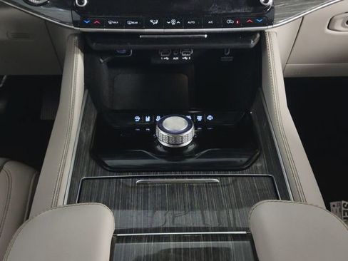 Used 2022 Jeep Wagoneer Series III image 24