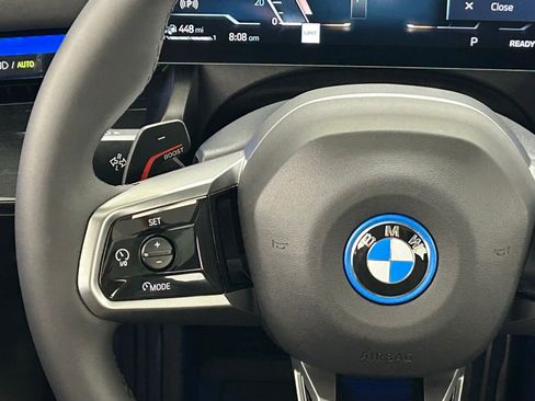 Used 2026 BMW 550e xDrive AWD/4WD image 11