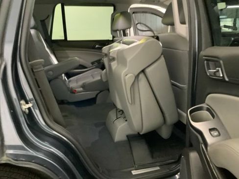 Used 2019 Chevrolet Tahoe LT w/ LT Signature Package AWD/4WD image 32