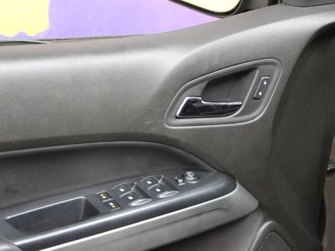Used 2015 Chevrolet Colorado LT AWD/4WD image 13