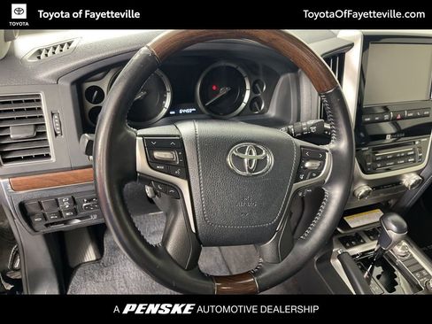 Used 2019 Toyota Land Cruiser AWD/4WD image 30